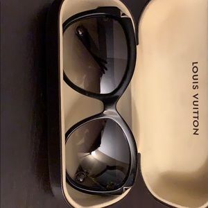 💯 Authentic Louis Vuitton Sunglasses